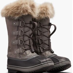 Sorely Joan of Arc Duck boot size 3